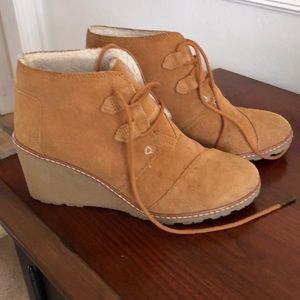 Toms platform booties